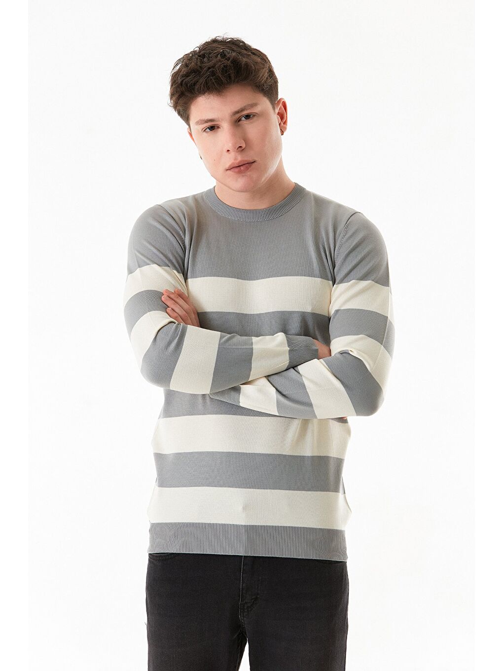 Gri Çizgili Bisiklet Yaka Triko Kazak-3