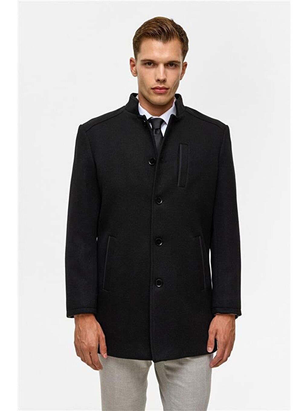 Siyah Regular Düz Hakim Yaka Kaban