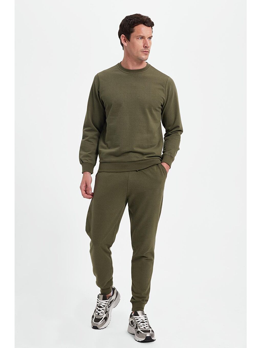 Erkek Regular Fit Klasik Kesim Pamuklu 2 İplik Yumuşak Dokulu Bisiklet Yaka Haki Eşofman Takımı