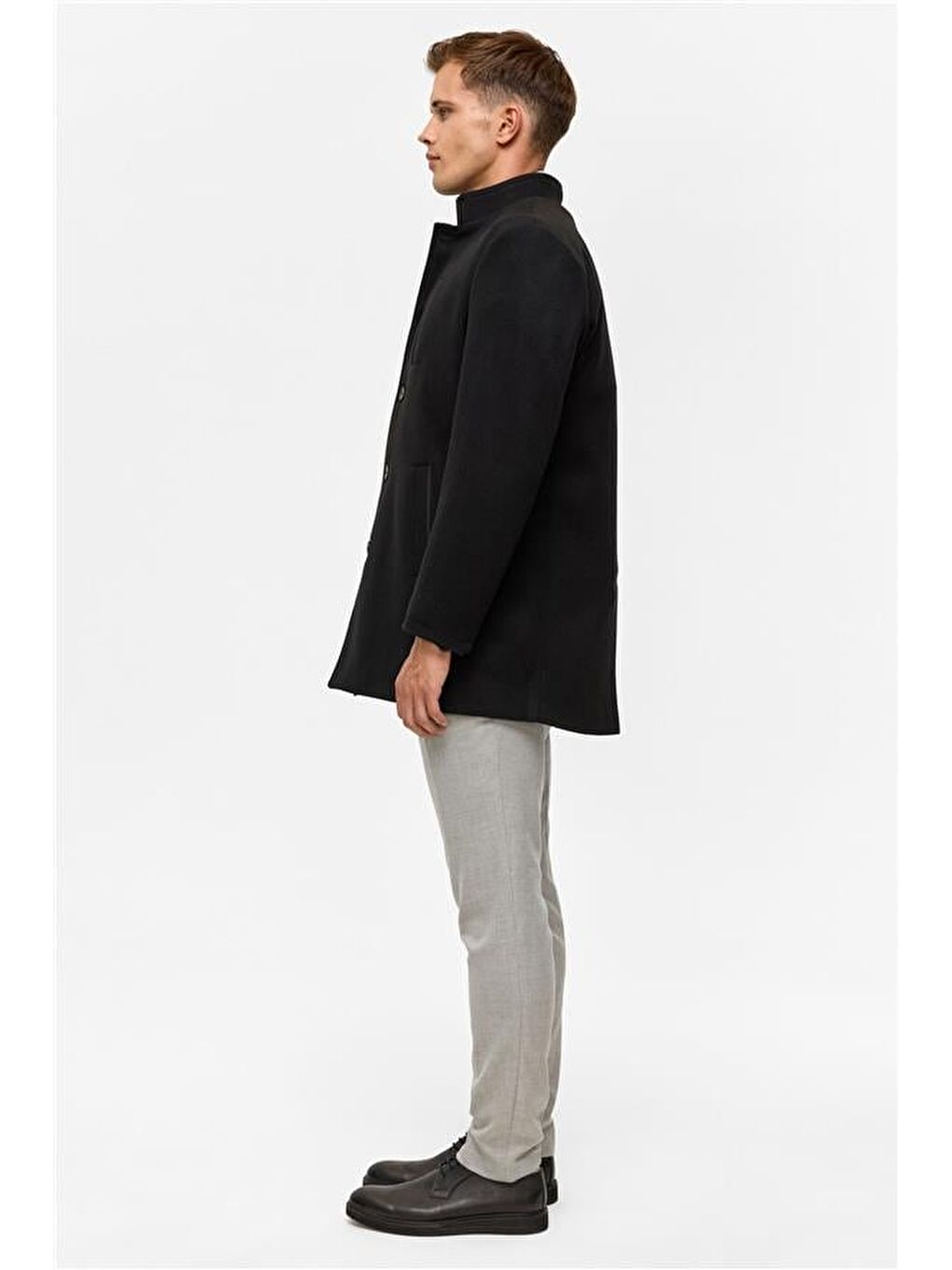 Siyah Regular Düz Hakim Yaka Kaban-6