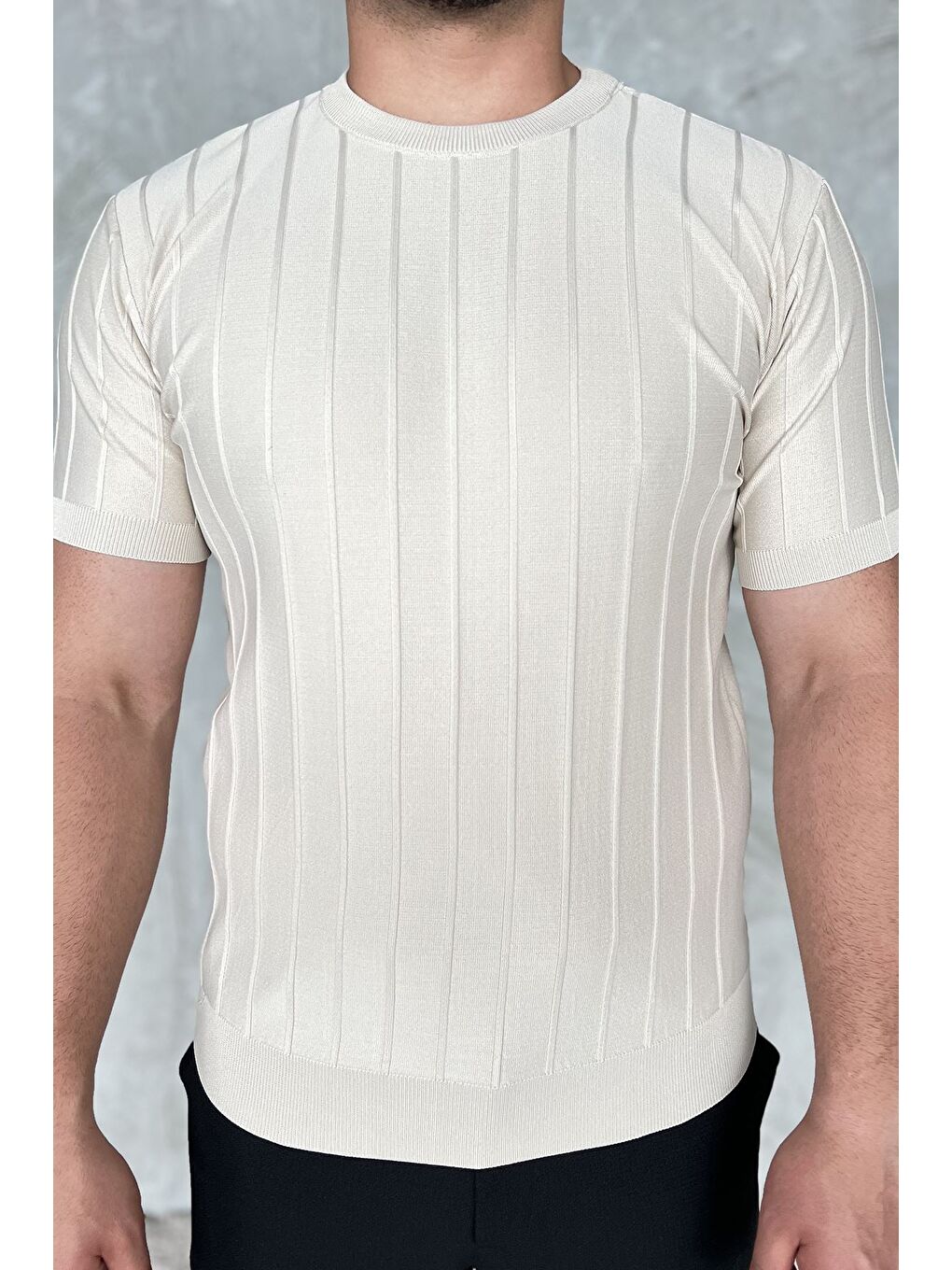 Bej Erkek Bisiklet Yaka Kendinden Çizgi Desenli Triko Tişört-3