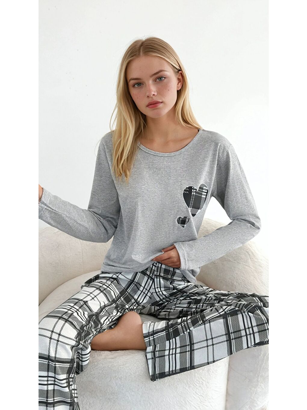 Gri Ekose Desen Kalp Detay Uzun Kol Pijama Takımı-2