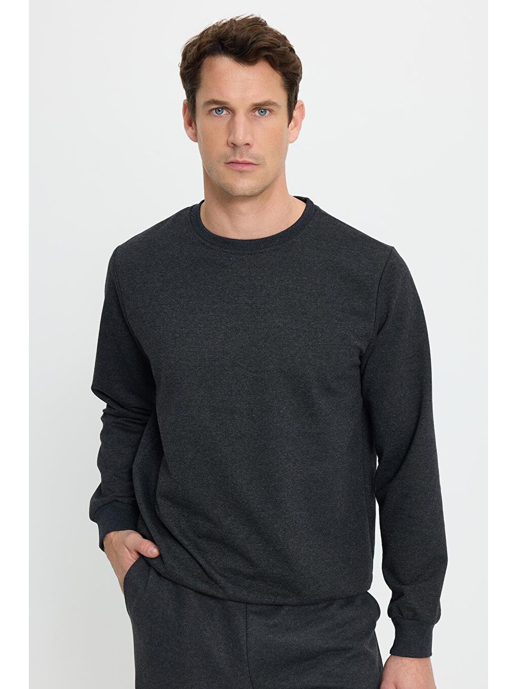 Erkek Regular Fit Klasik Kesim Pamuklu 2 İplik Yumuşak Dokulu Bisiklet Yaka Antrasit Eşofman Takımı-1