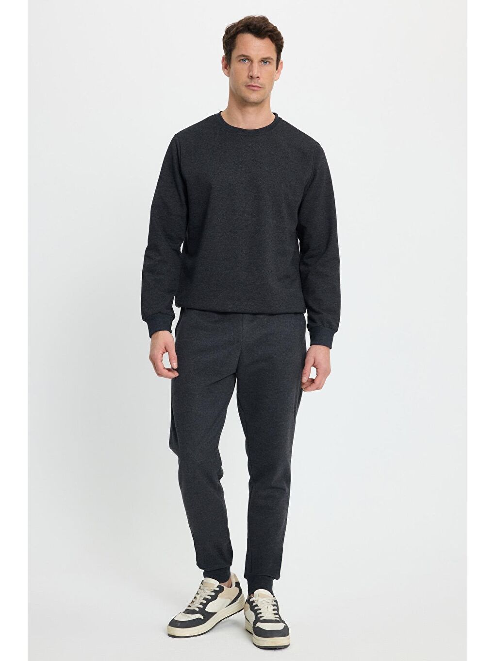 Erkek Regular Fit Klasik Kesim Pamuklu 2 İplik Yumuşak Dokulu Bisiklet Yaka Antrasit Eşofman Takımı-5