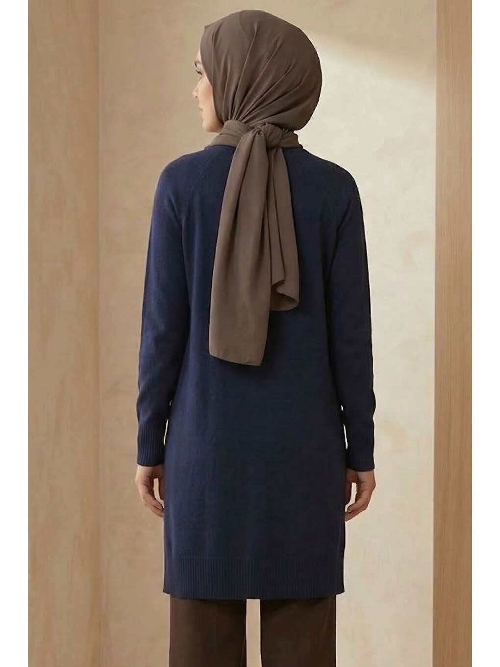 Lacivert Gülseli Yan Fermuarlı Tesettür Triko Tunik-3