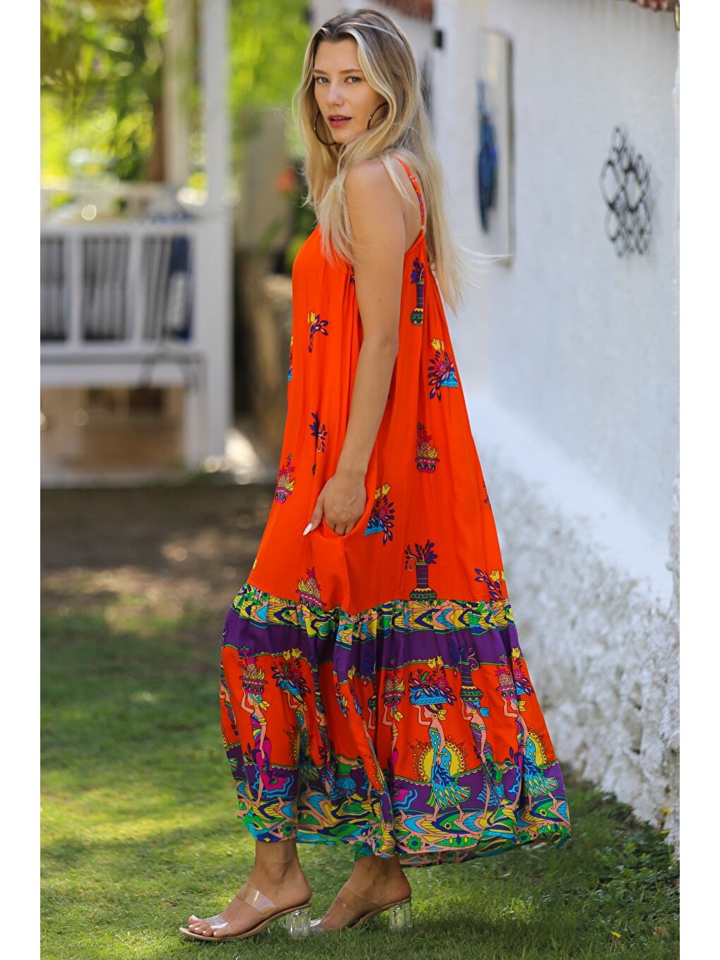 Turuncu Askılı Eteği Fırfırlı Allover Baskılı Dokuma Casual Elbise-4