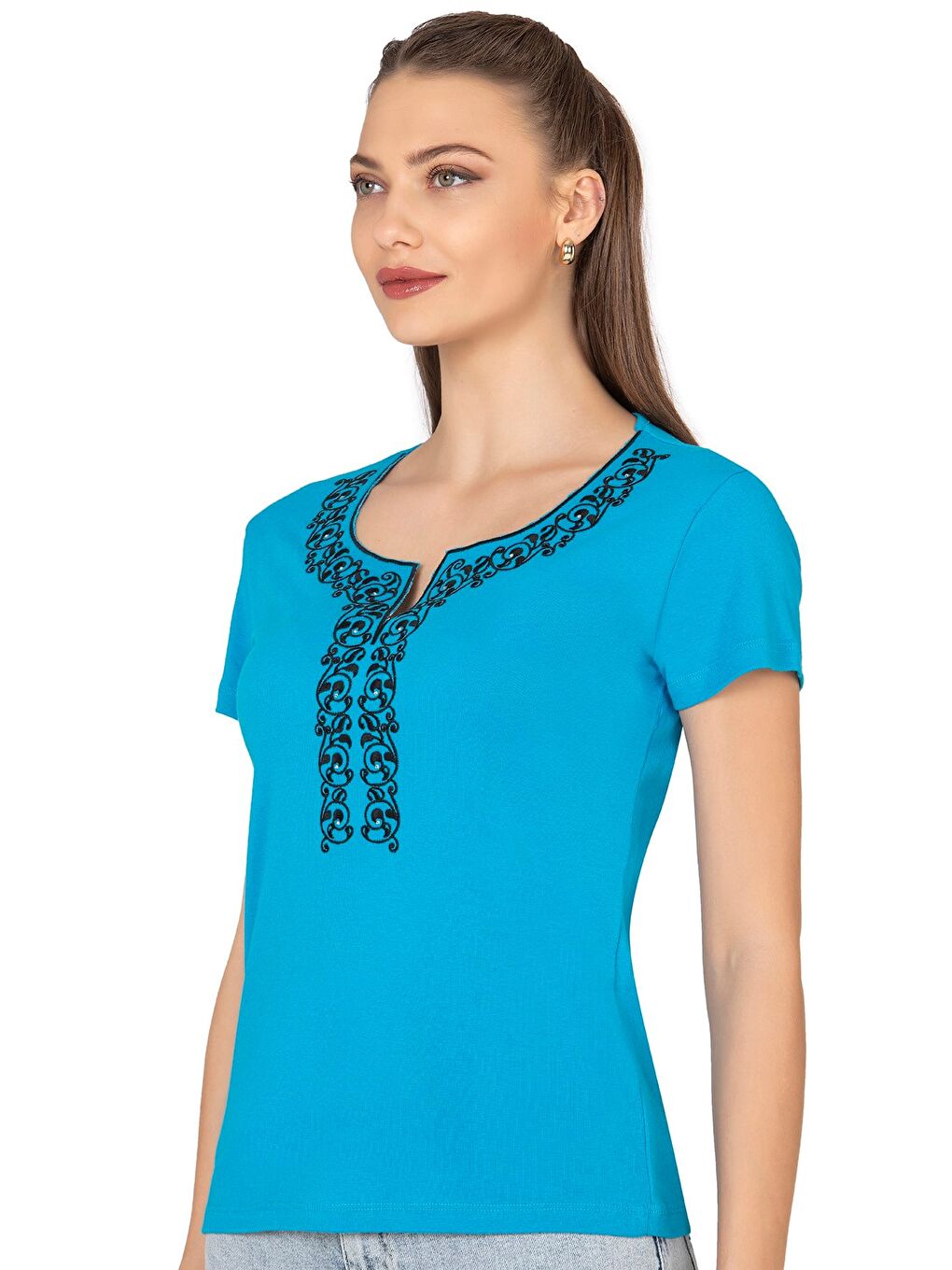 Kadın Nakış Detaylı Kısa Kol Pamuklu Bluz | Turkuaz 21191-3