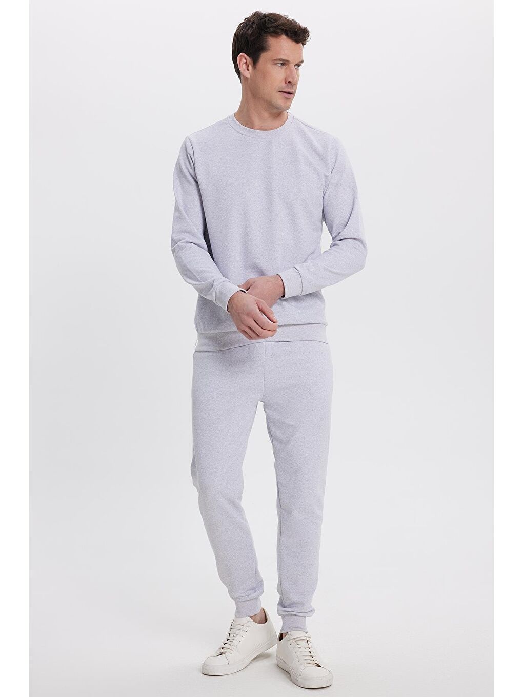 Erkek Regular Fit Klasik Kesim Pamuklu 2 İplik Yumuşak Dokulu Bisiklet Yaka Gri Eşofman Takımı-4