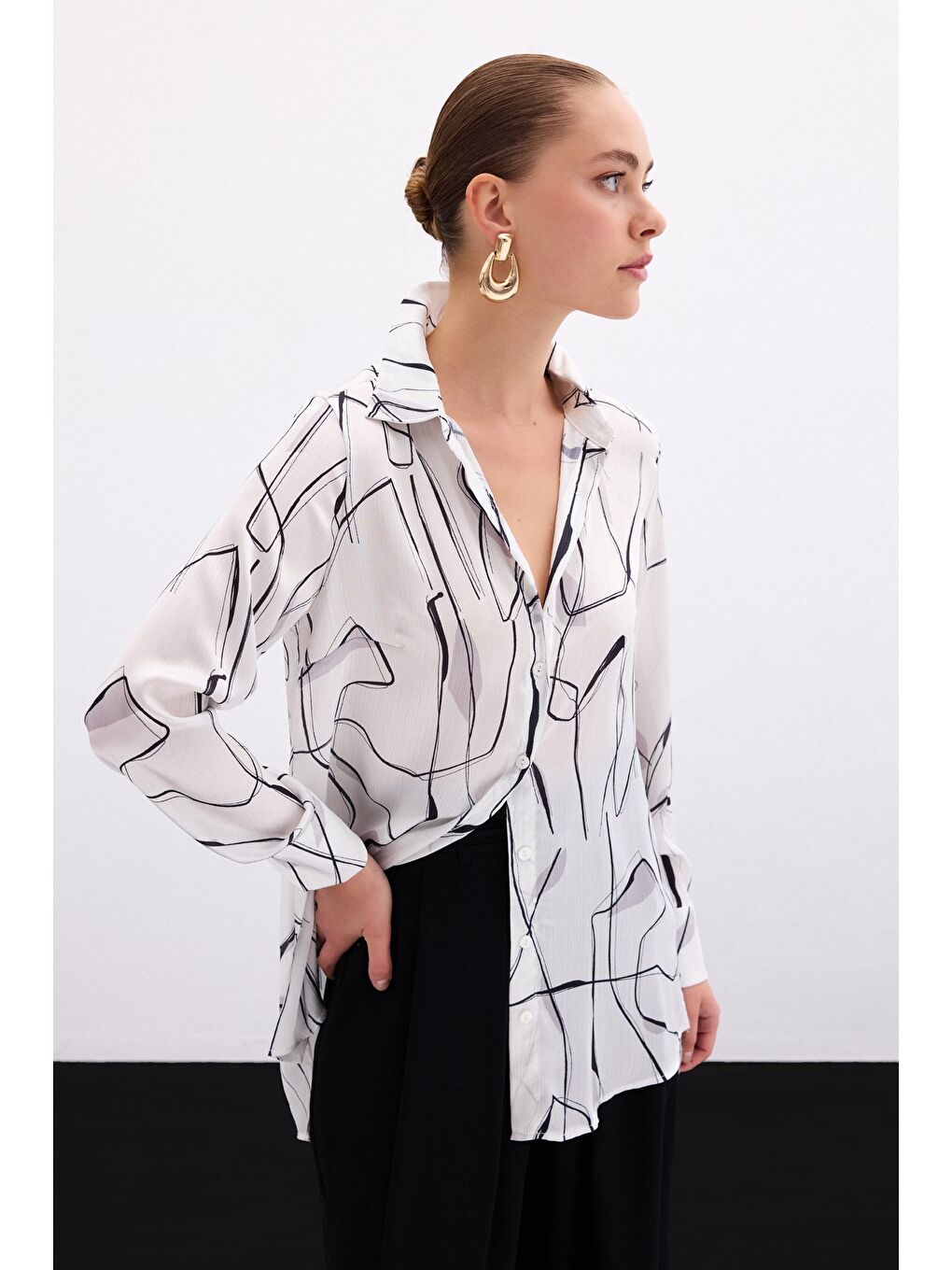 Yırtmaç Detaylı Gömlek - Ekru-2