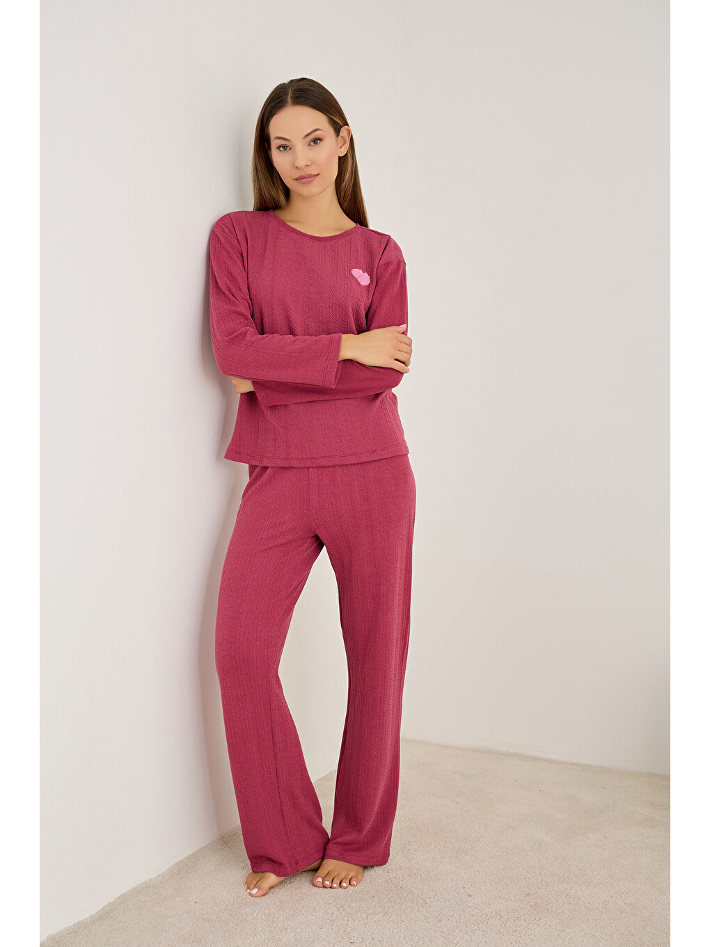 Kırmızı Vişne Kalp Nakışlı Fitilli Yumuşak Tuşe Örme Pijama Takım-1