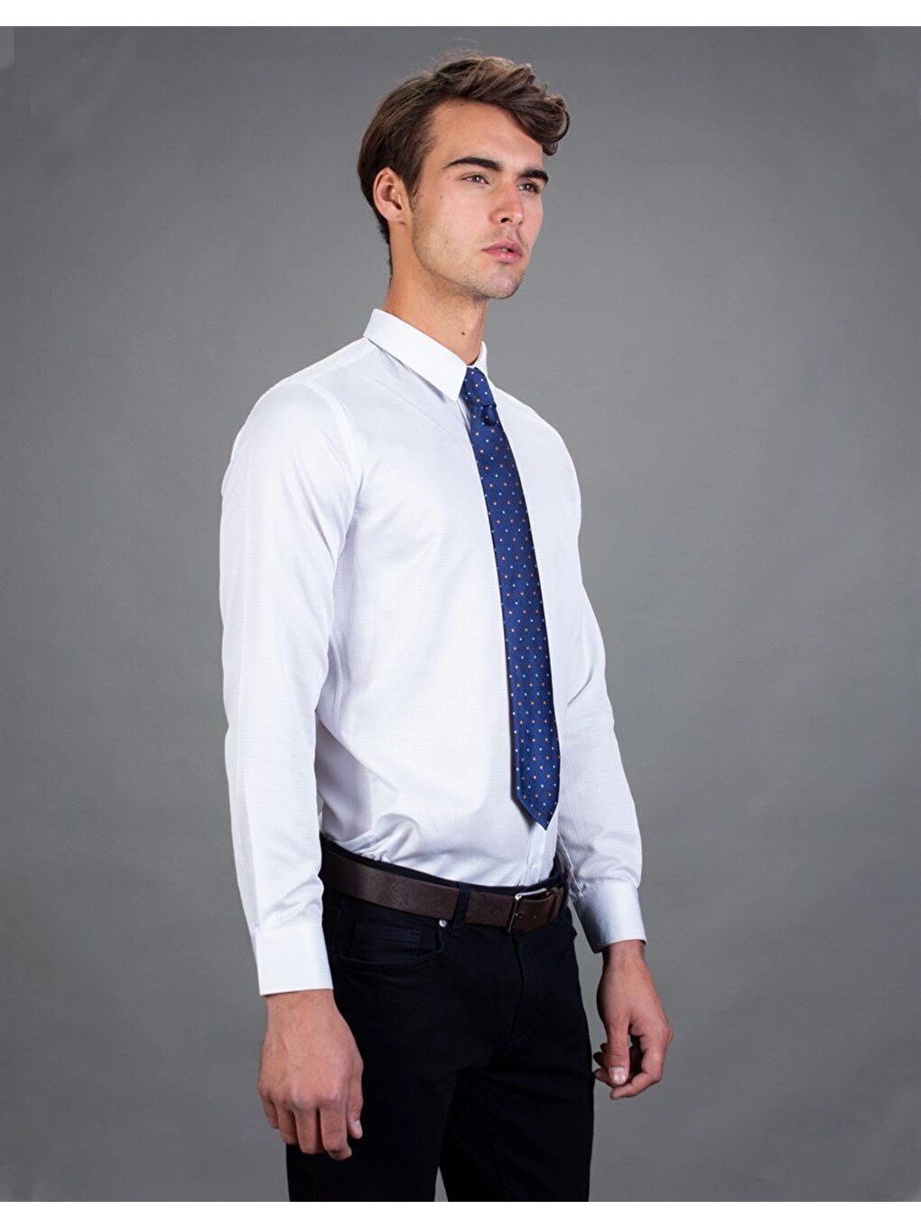 Modern Slim Fit Uzun Kollu Pamuklu Kolay Ütü Armürlü Erkek Beyaz Gömlek-1