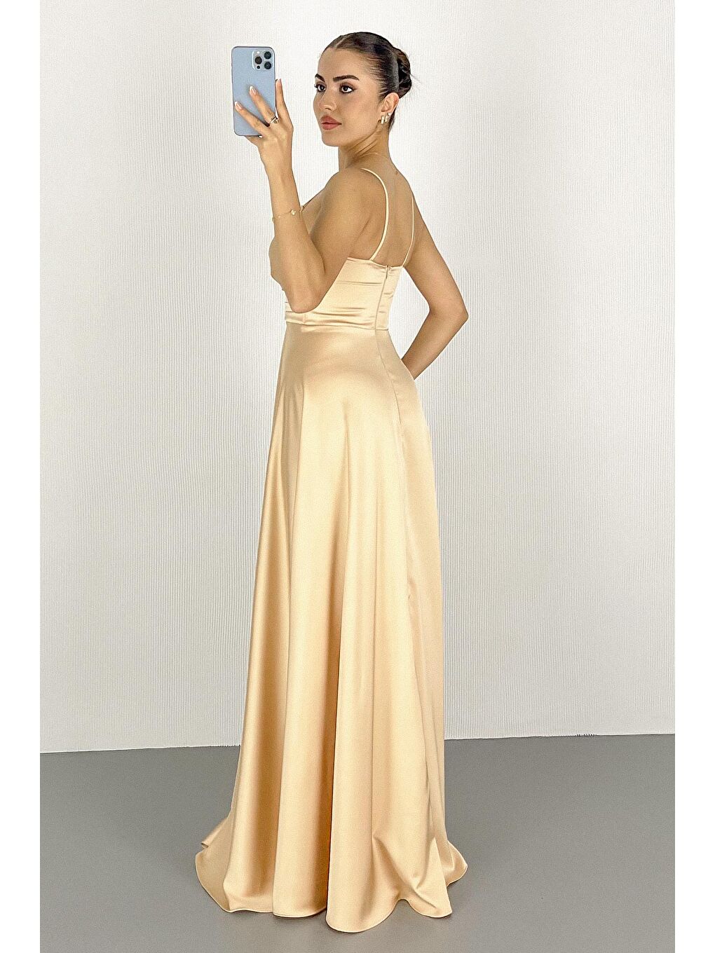 Sarı Kadın Gold İp Askılı Bel Kemerli Saten Uzun Abiye & Mezuniyet Elbisesi-4