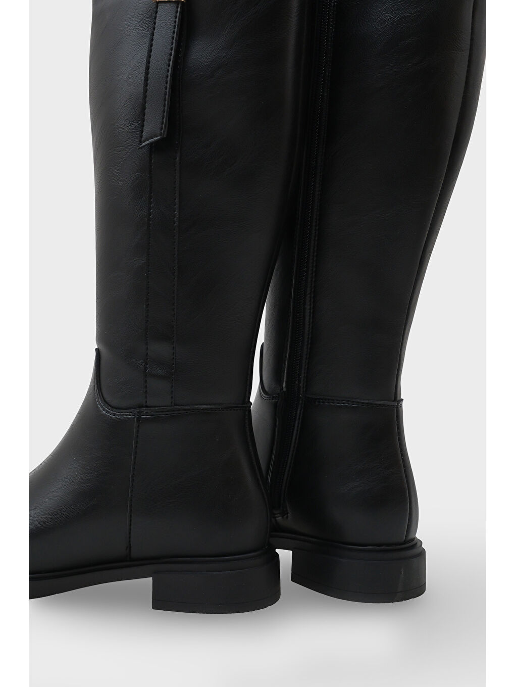 Siyah Roberta Metal Tokalı Kadın Çizme-3