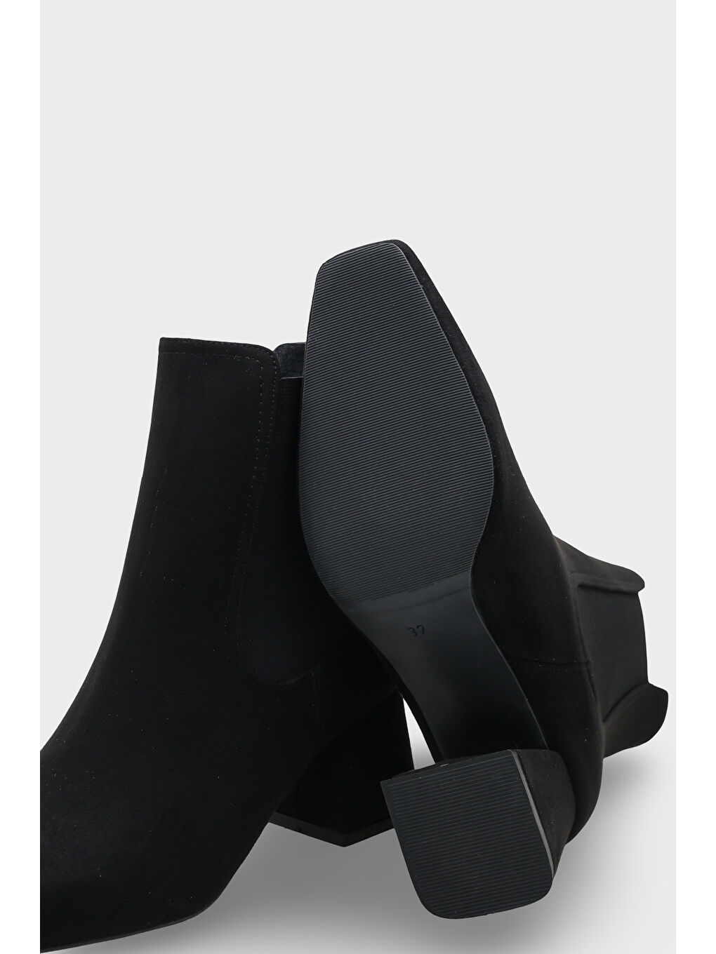 Siyah Ronny Sivri Burunlu Yandan Lastikli Kadın Bot-3