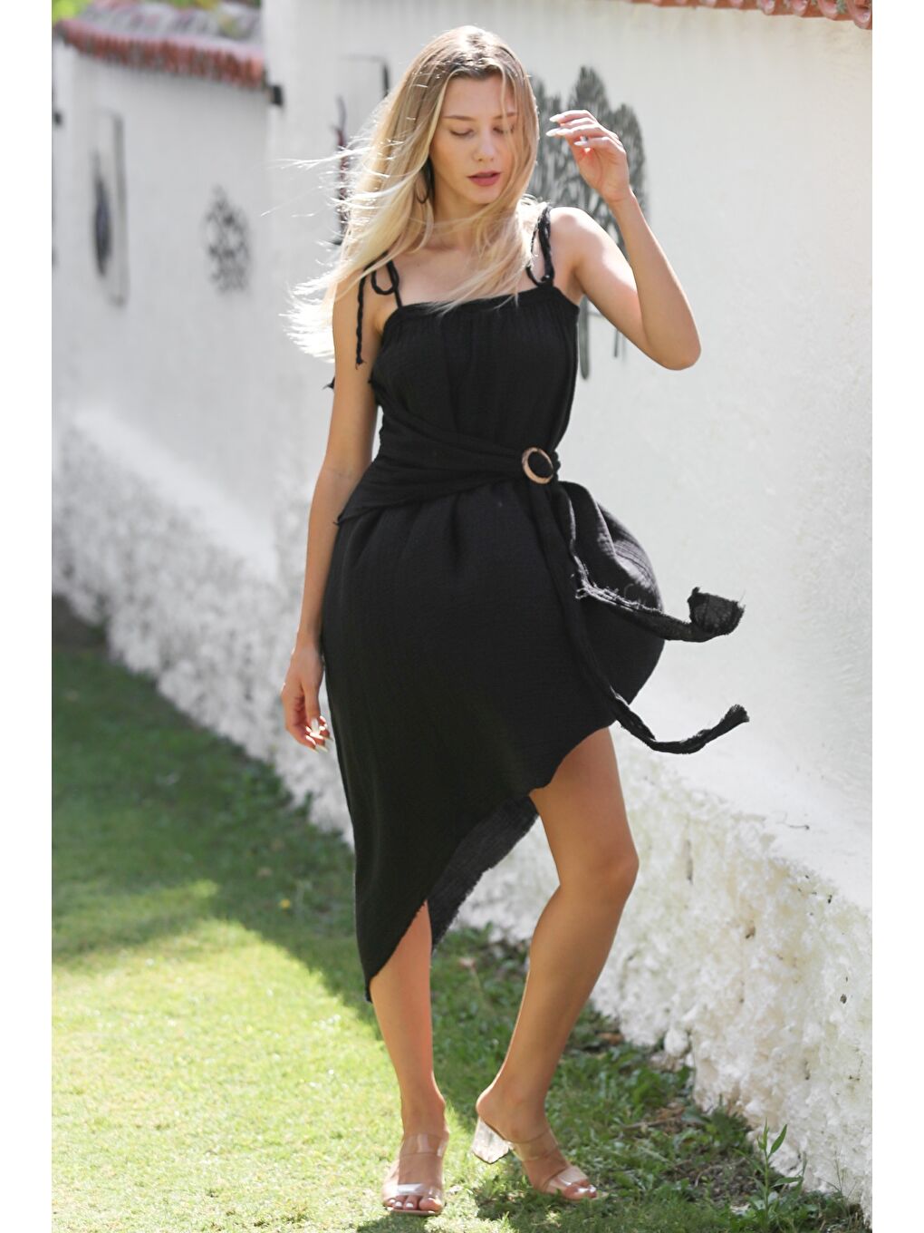 Siyah Askılı Yıkamalı Tokalı Dokuma Asimetrik Casual Pamuk Elbise-2