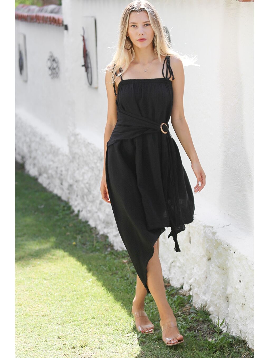 Siyah Askılı Yıkamalı Tokalı Dokuma Asimetrik Casual Pamuk Elbise-4