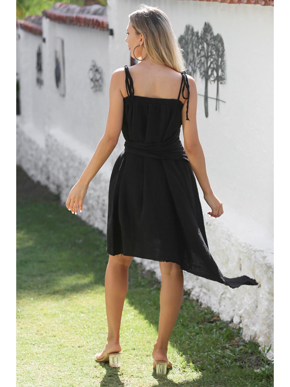 Siyah Askılı Yıkamalı Tokalı Dokuma Asimetrik Casual Pamuk Elbise-7