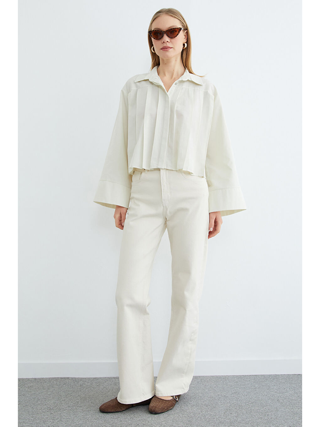 Yeşil Pileli Geniş Kol Salaş Crop Gömlek-2