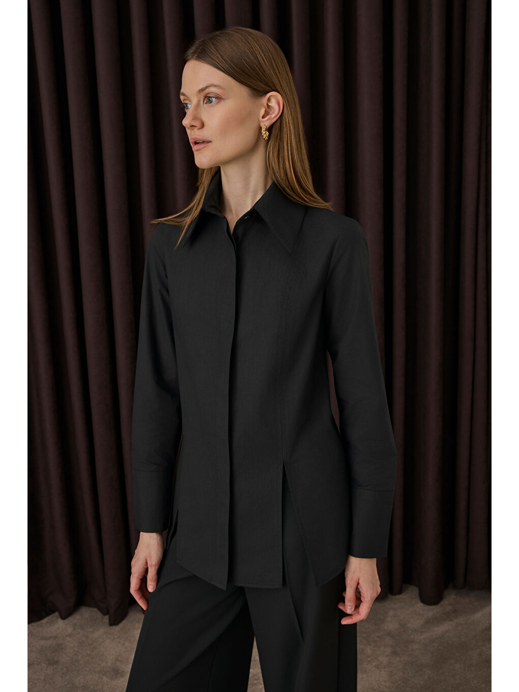 Yırtmaç Detaylı Gömlek Siyah