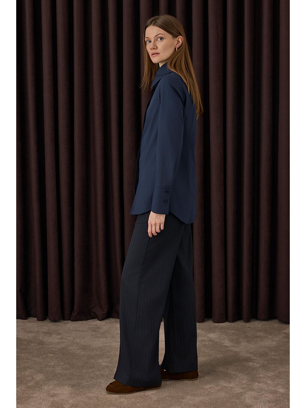 Yırtmaç Detaylı Gömlek Lacivert-2