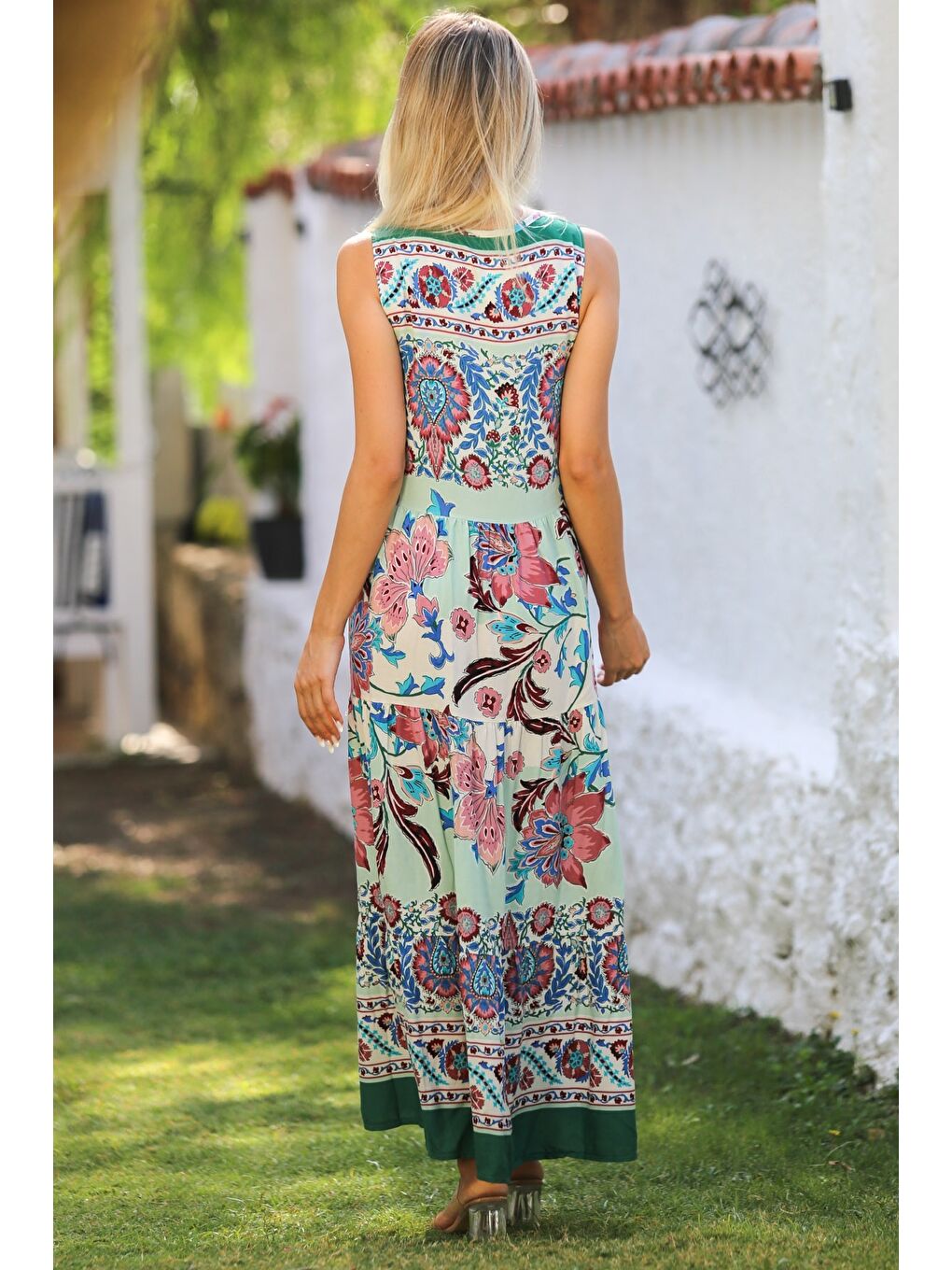 Mavi-Bej V Yaka Kolsuz Eteği Fırfırlı Allover Baskılı Dokuma Casual Elbise-7