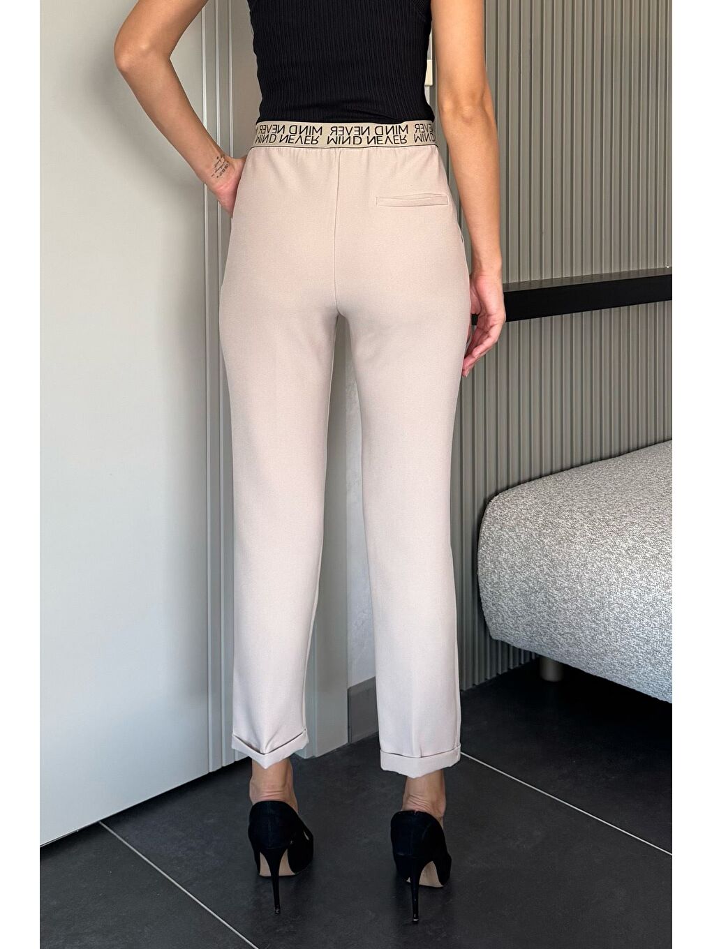 Bej Bel Lastikli Yazı Detaylı Slim Fit Kumaş Pantolon-2
