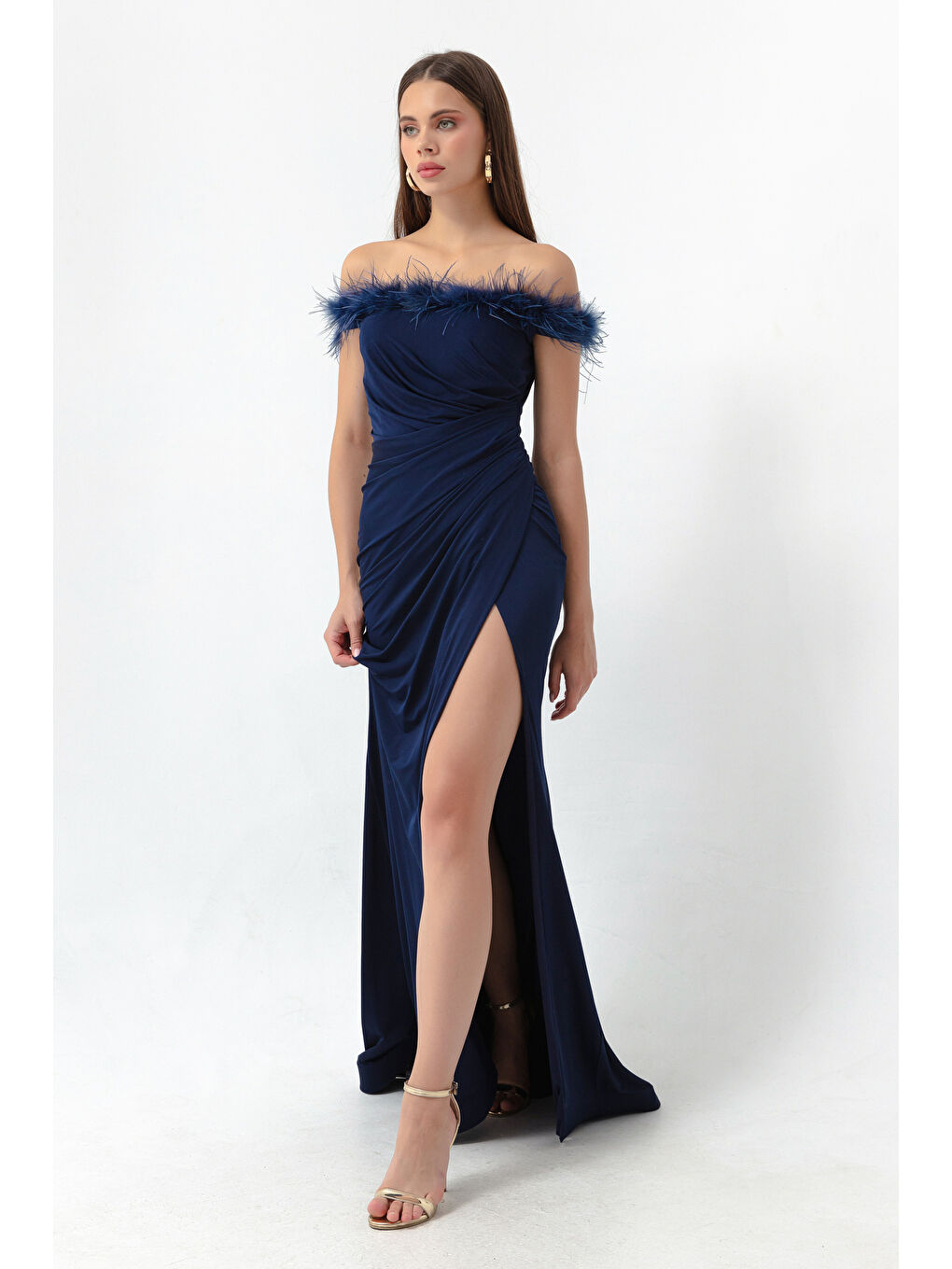 Kadın Lacivert Otrişli Kayık Yaka Yırtmaçlı Uzun Abiye Elbise-1