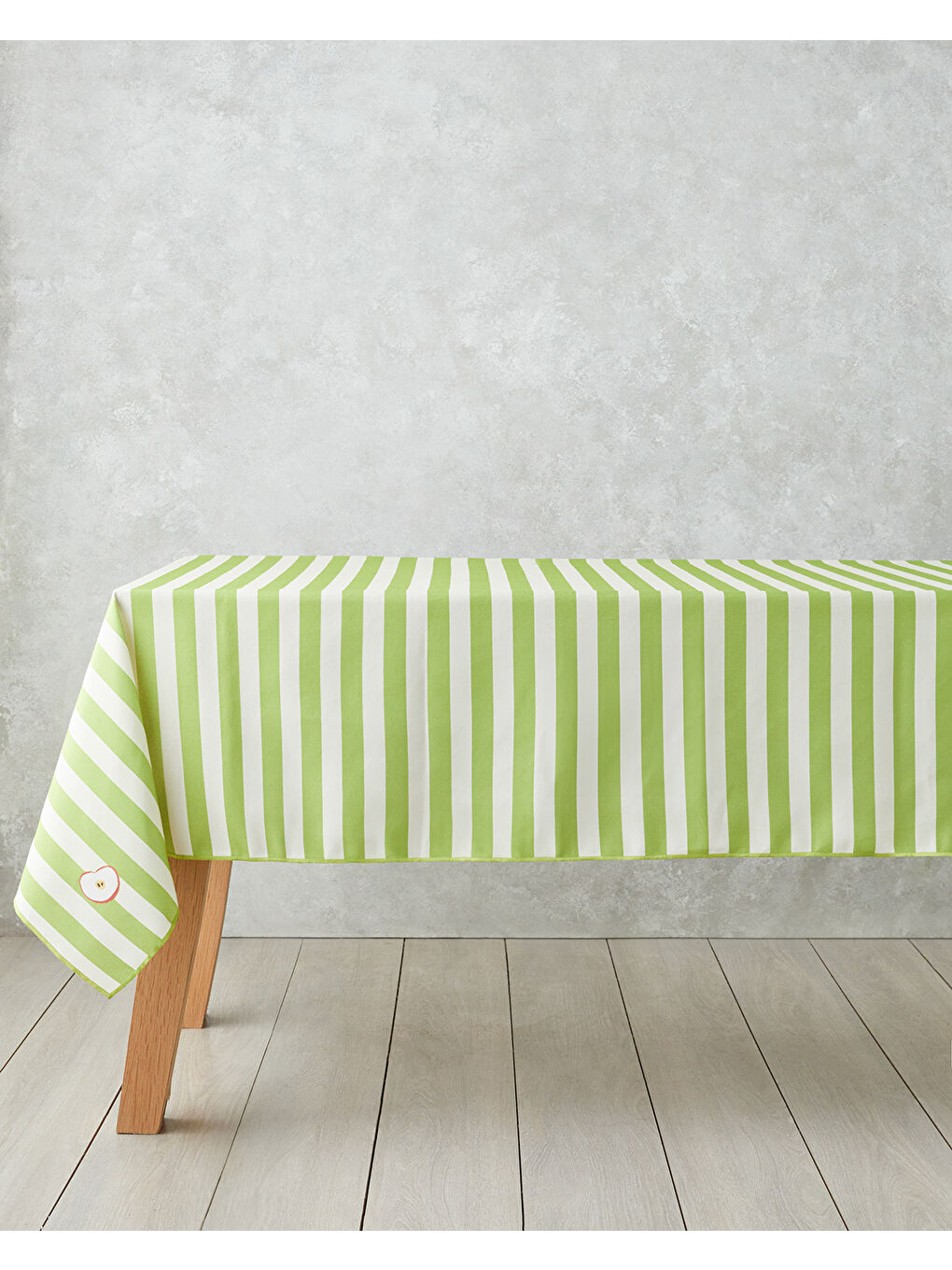 Summer Apple Polyester Masa Örtüsü 150x200 cm Yeşil