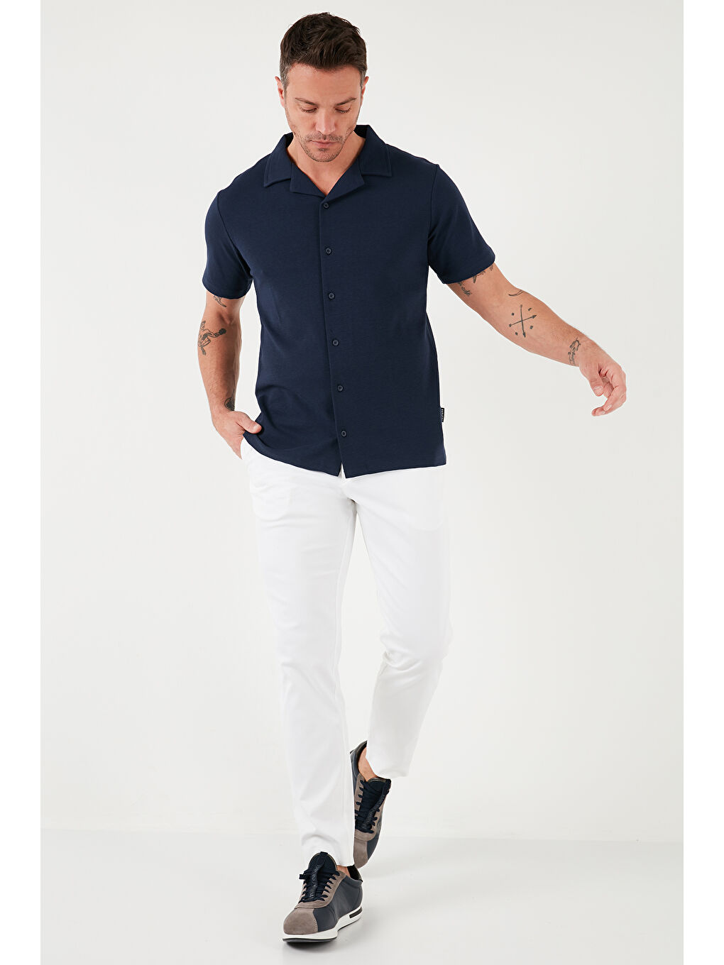 İndigo Pamuklu Regular Fit Kısa Kollu 2'li Paket Gömlek 5902640S2-3