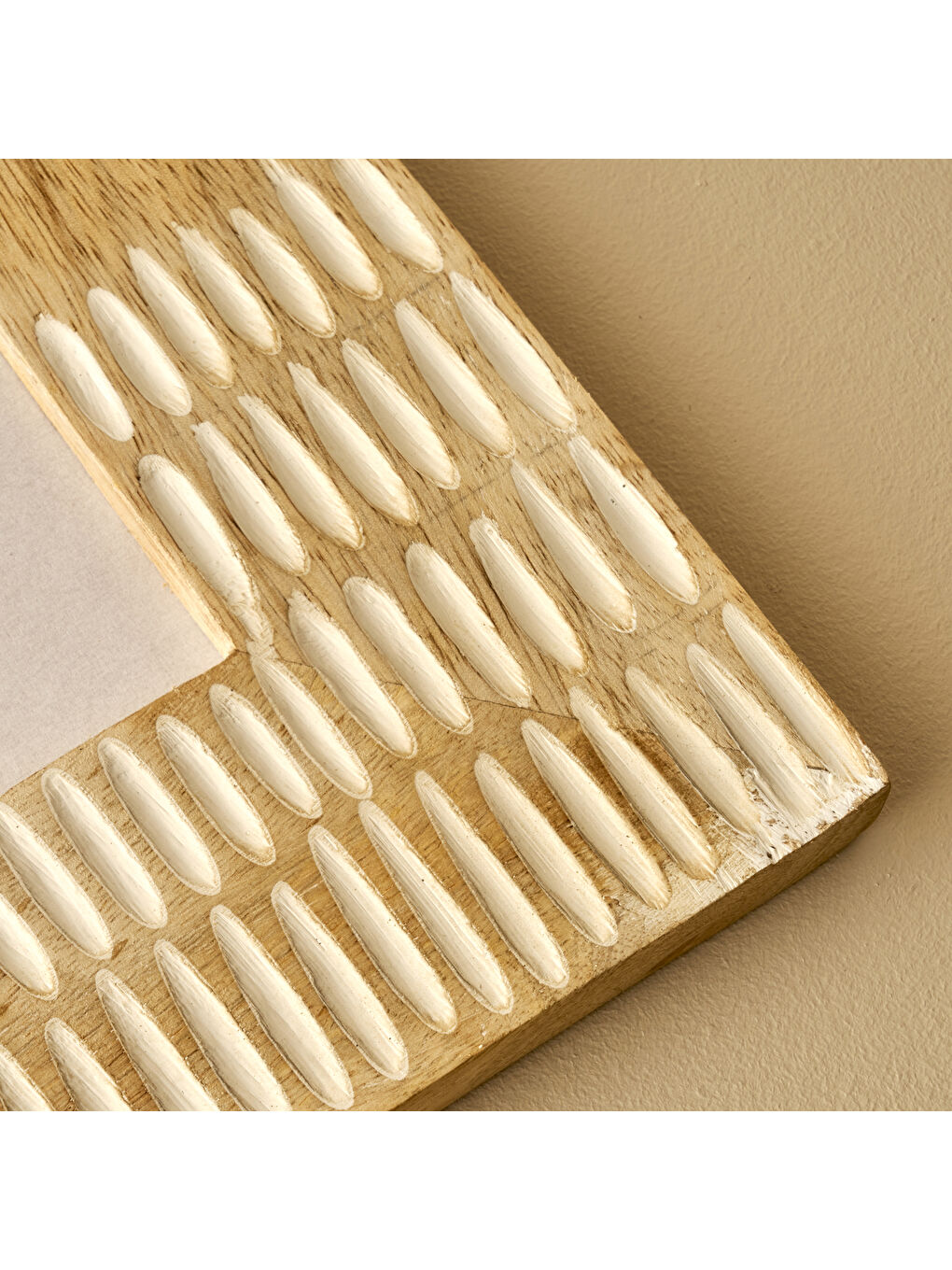 Bej Edna Mango Ağacı Dekoratif Çerçeve Naturel (23x2x28 cm)-1