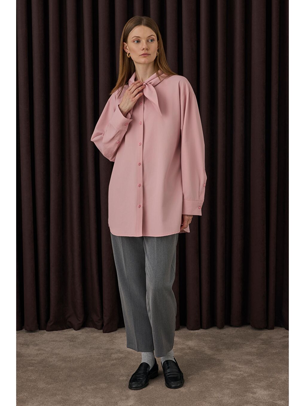 Fiyonk Yaka Gömlek Pastel Pembe-1