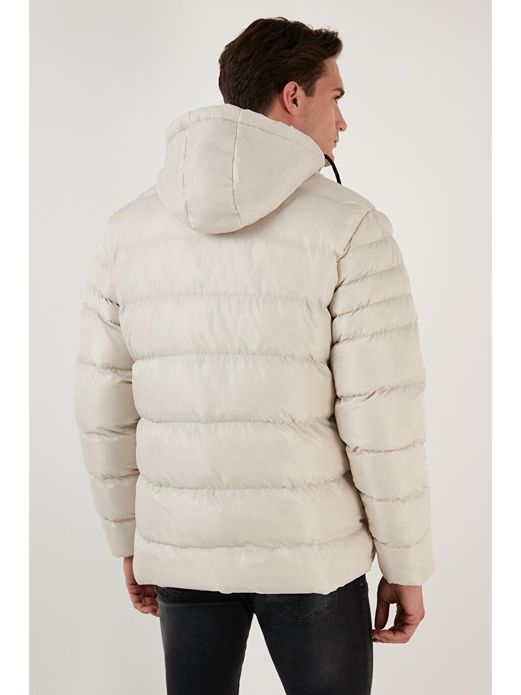 Bej Peluş Astarlı Kapüşonlu Fermuarlı Slim Fit Şişme Mont 5762010-4