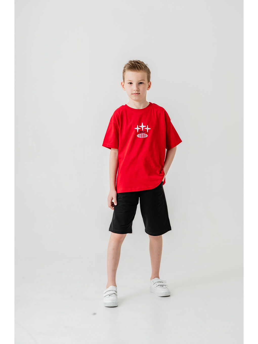 Kırmızı Sırtı Baskılı Şortlu Erkek Çocuk Takım 050