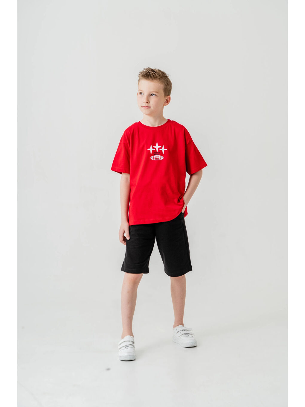 Kırmızı Sırtı Baskılı Şortlu Erkek Çocuk Takım 050-1