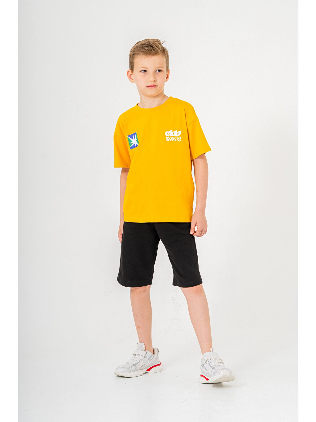 Sarı Sırtı Baskılı Şortlu Erkek Çocuk Takım 051-2