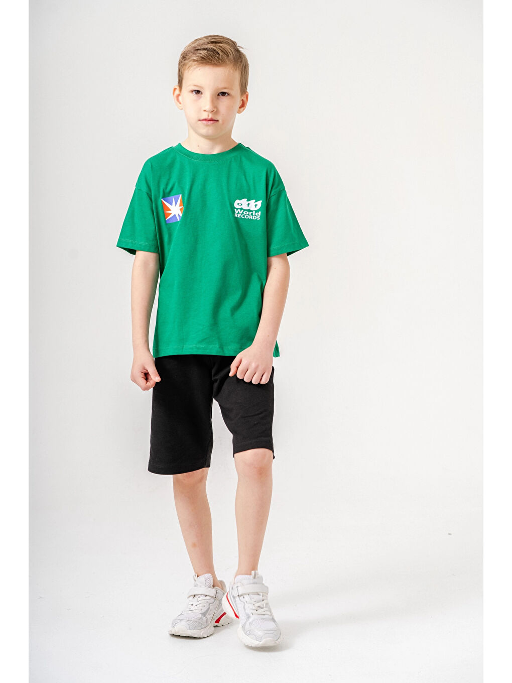 Yeşil Sırtı Baskılı Şortlu Erkek Çocuk Takım 051-1