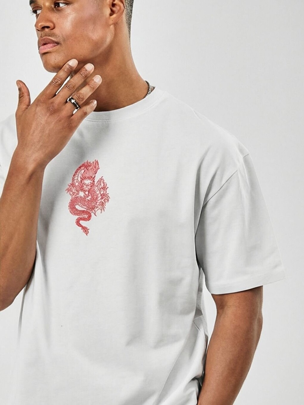 Beyaz Dragon Baskı %100 Organik Pamuk Örme Oversize Tişört-1