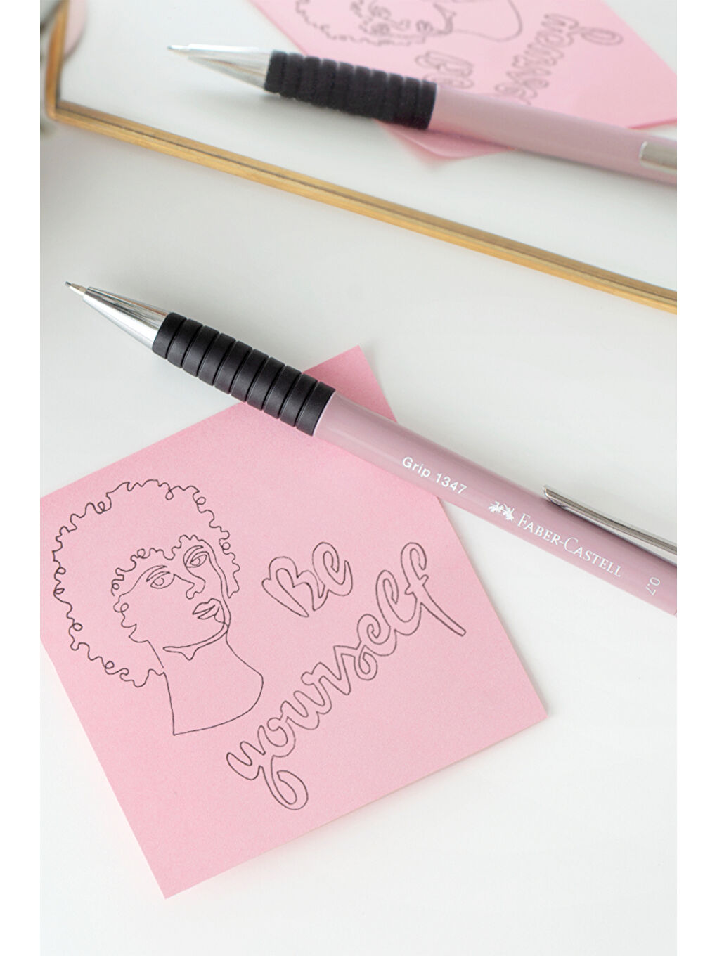 Grip 1345/47 Versatil Kalem, 0.7 mm, Pembe, Ergonomik Tutuş, Yaylı Uç, Uzun Silgi, Modern Tasarım-3