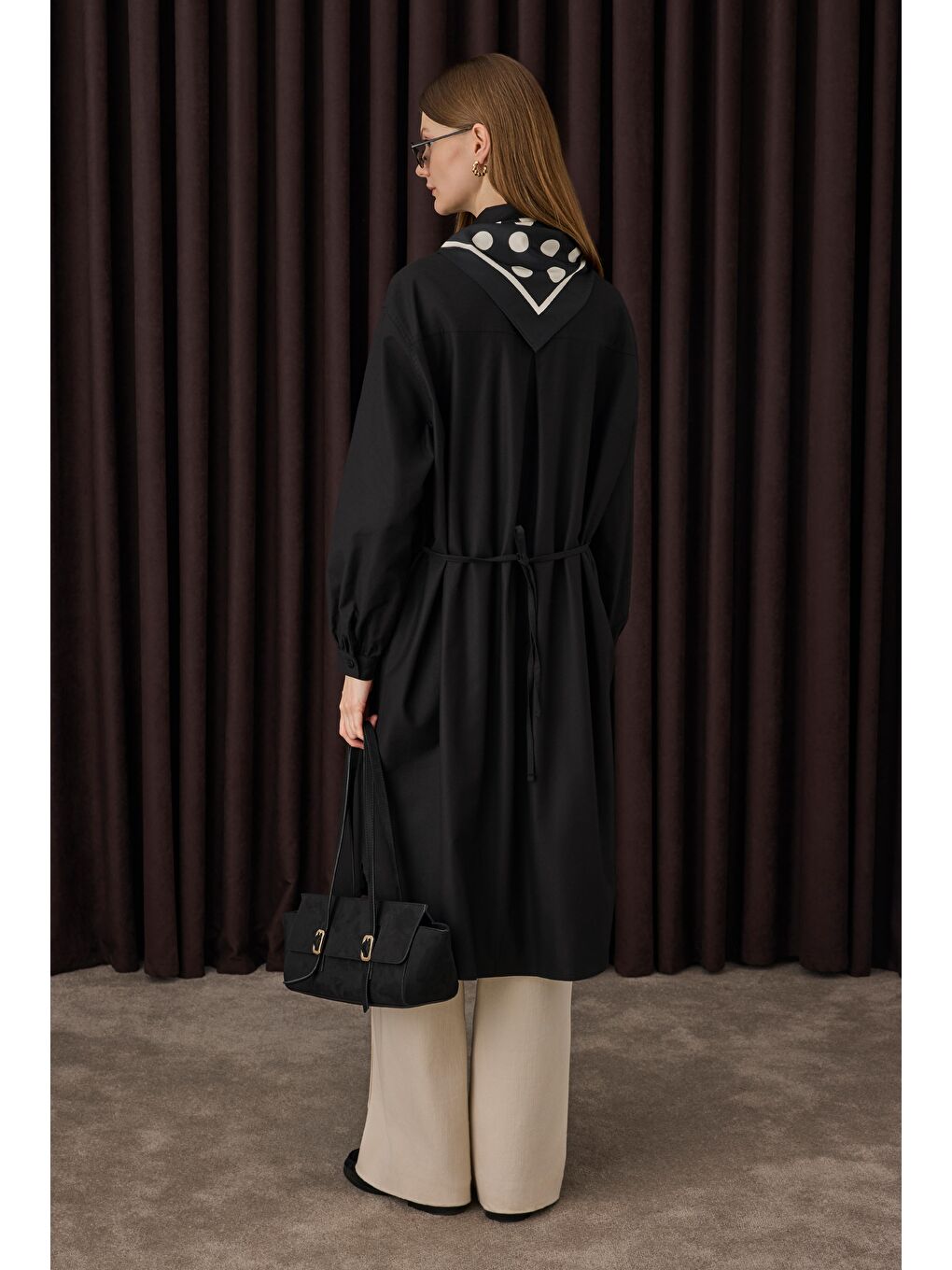 Uzun Büzgü Detaylı Gömlek Siyah-2