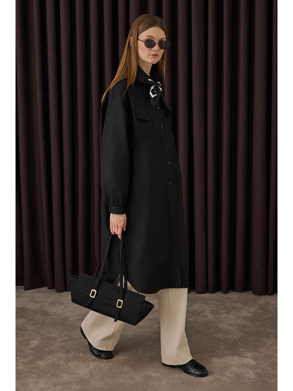 Uzun Büzgü Detaylı Gömlek Siyah-3