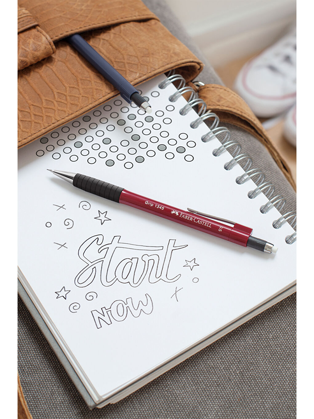 Grip 1347 Versatil Kalem, 0.7 mm, Bordo, Ergonomik Tutuş, Yaylı Uç, Uzun Silgi, Modern Tasarım-2