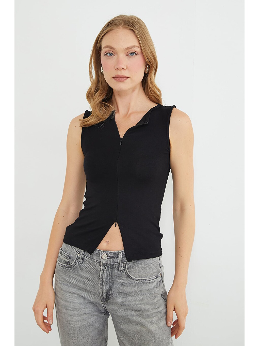 Siyah Çift Fermuarlı Slim Fit Bluz