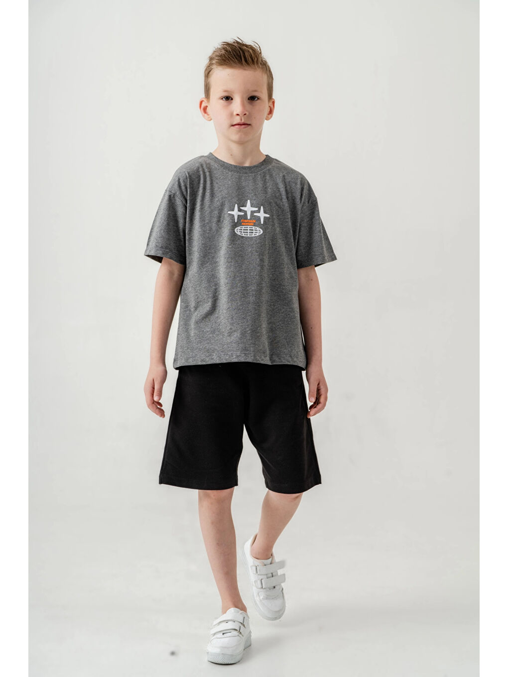 Antrasit Sırtı Baskılı Şortlu Erkek Çocuk Takım 050-4