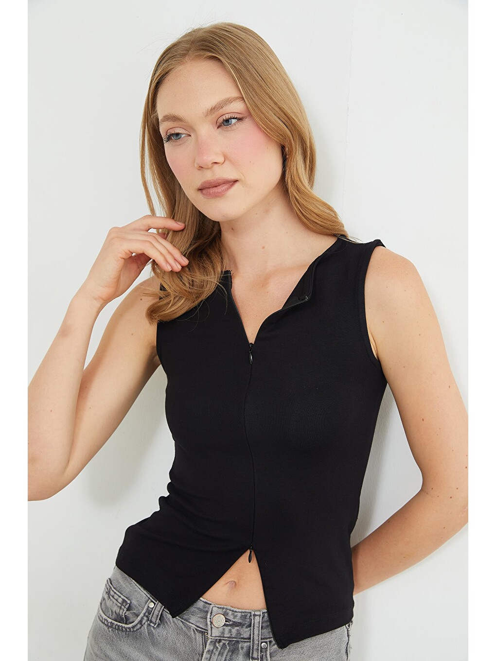 Siyah Çift Fermuarlı Slim Fit Bluz-2