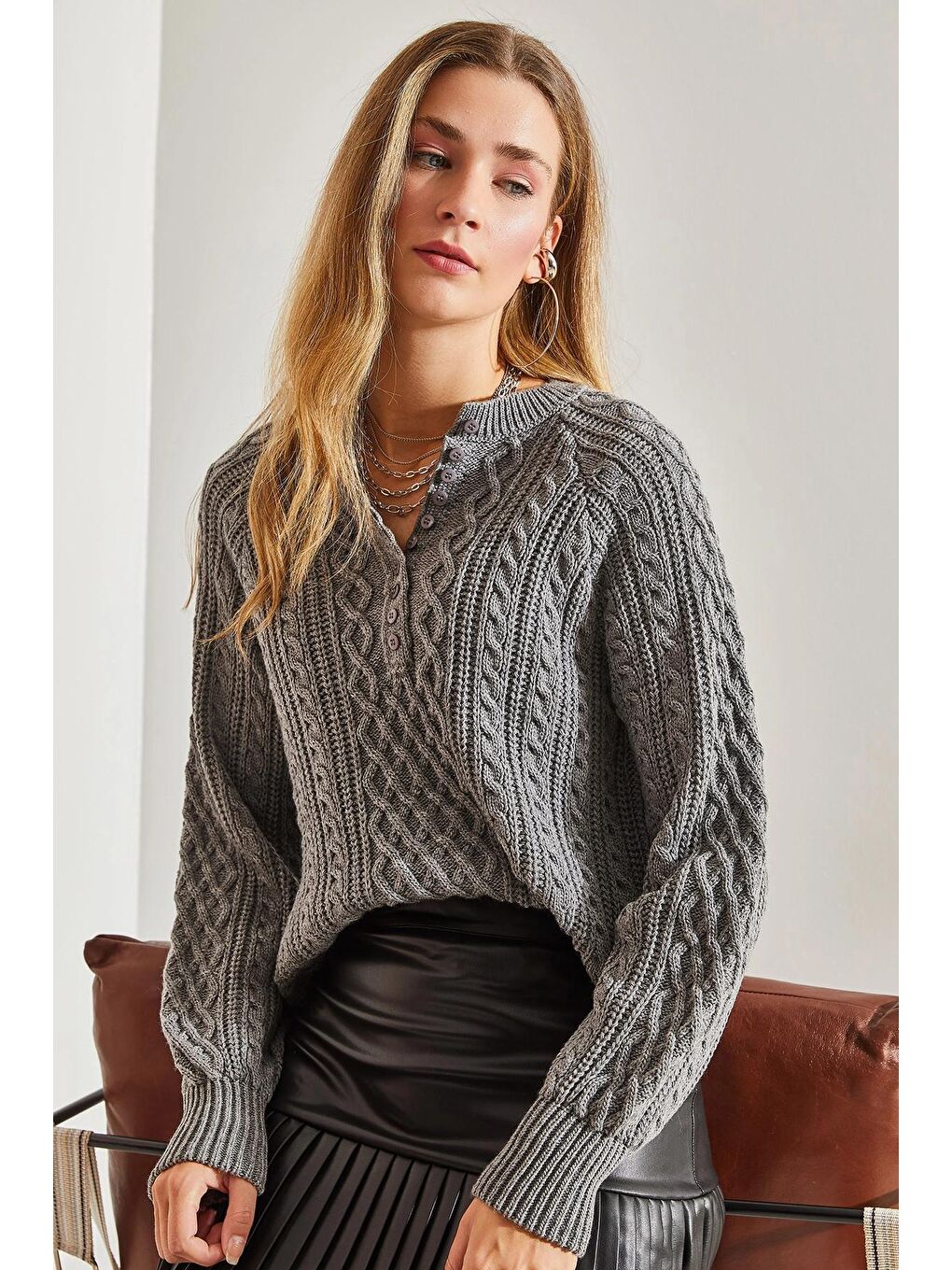 Antrasit Kadın Saç Örgülü Düğmeli Triko Kazak-4