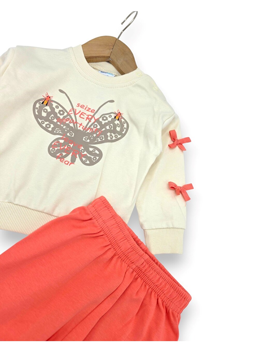 Bej Kız Bebek Kelebek Basklı Kolları Fiyonklu Takım-5