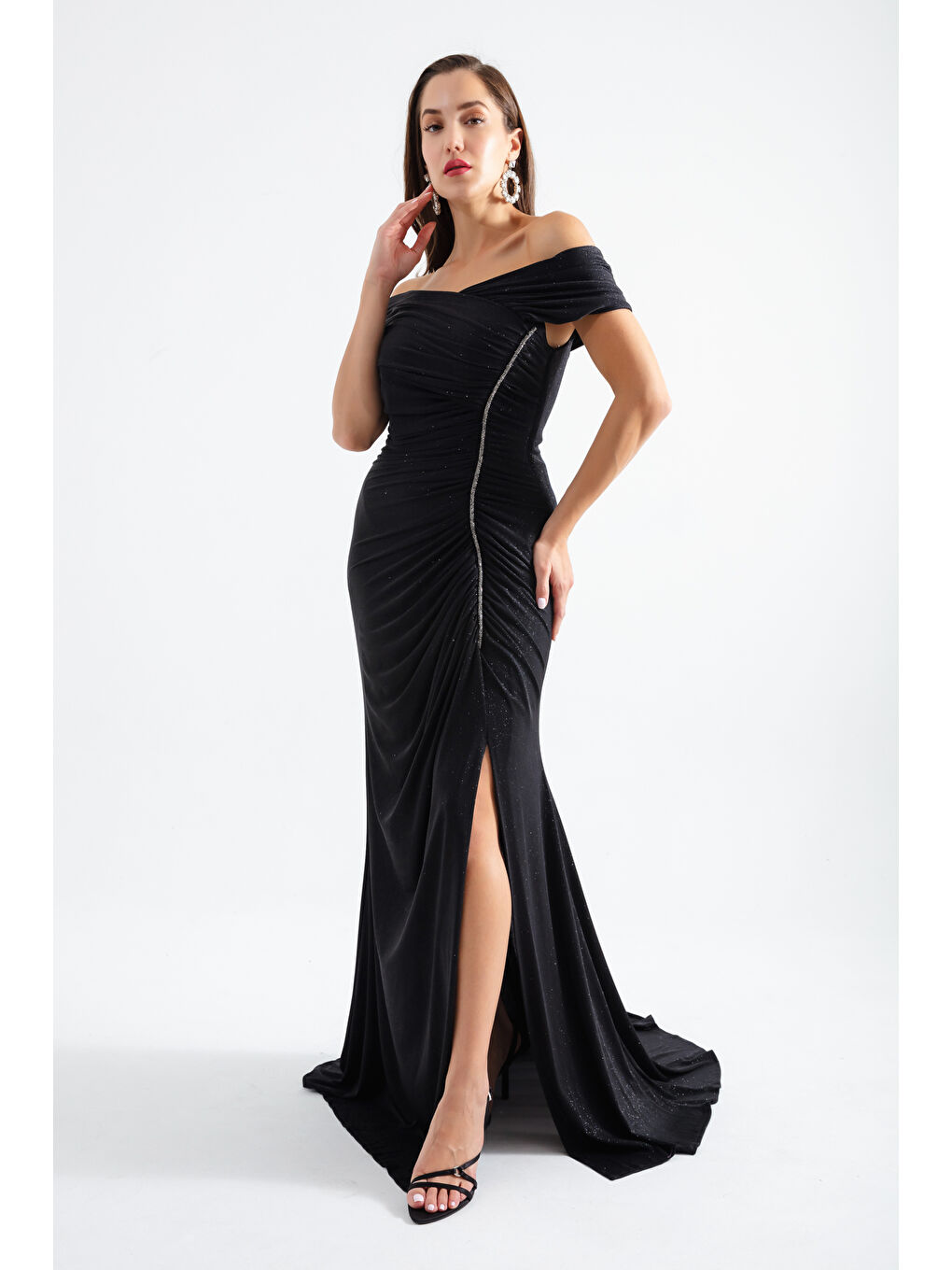 Kadın Siyah Kayık Yaka Simli Uzun Abiye-2