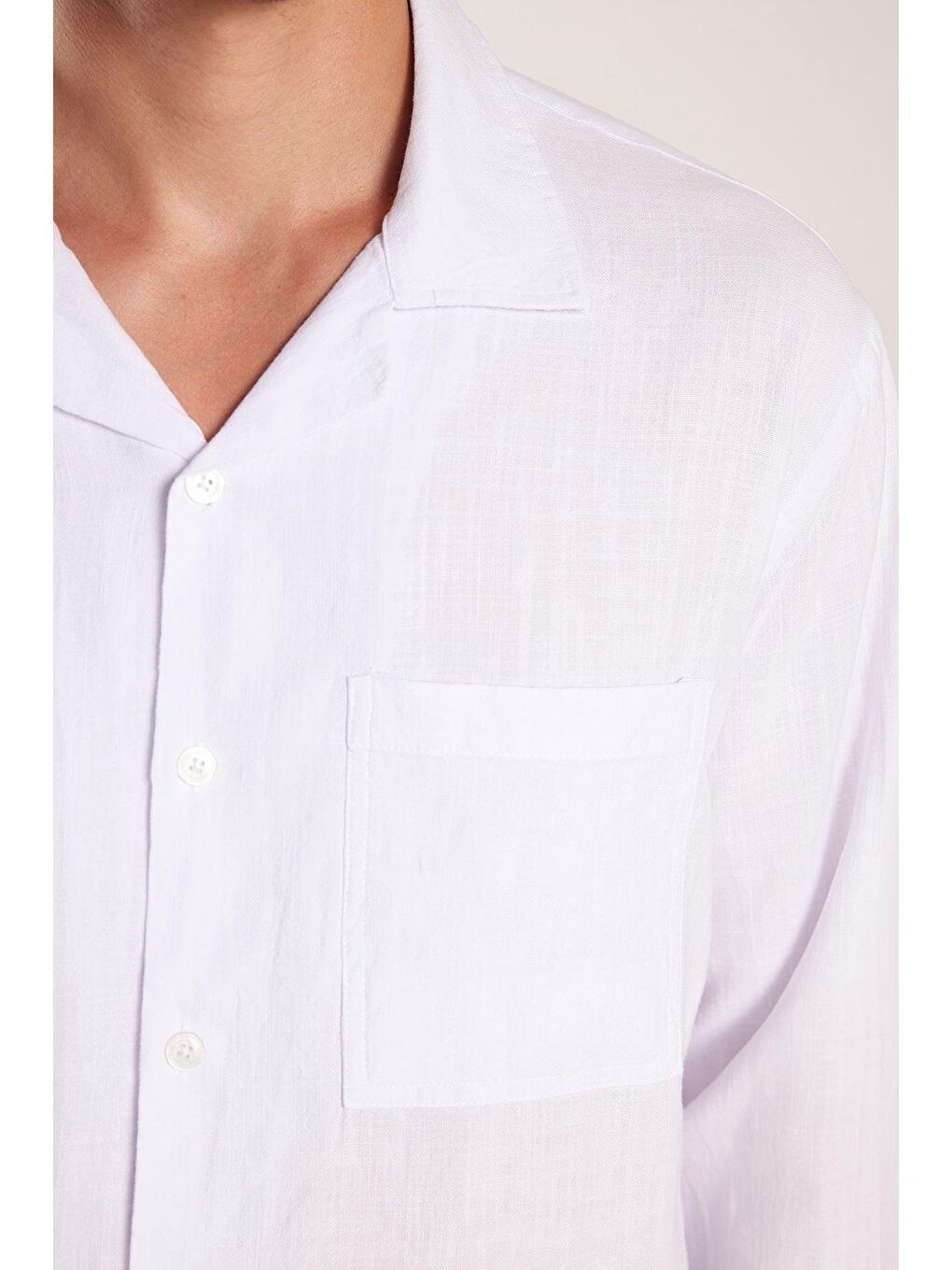 Erkek Relax Fit Rahat Kesim %100 Pamuk Keten Doku Apaş Yaka Beyaz Gömlek-2
