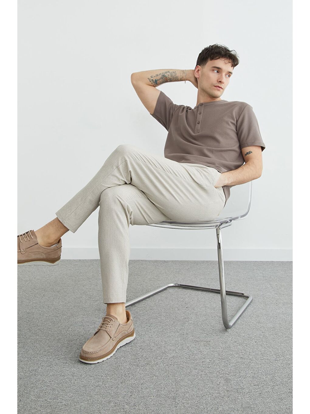 Bej Petek Kumaş Düğmeli Bisiklet Yaka Tişört-2