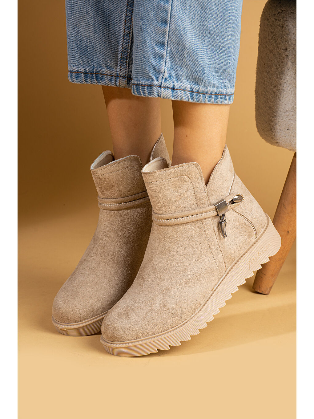 Bej Toka Detaylı Kauçuk Taban Fermuarlı Kadın Bot & Bootie 59-2003-23-1